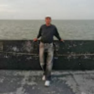 Meet your Posher, Carlos